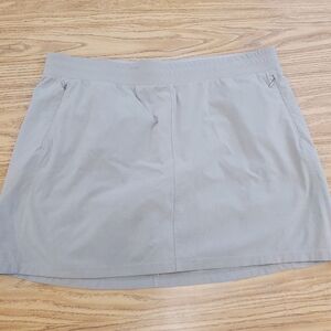 Kuhl Womens Skort Size XL Tan Khaki Zippered Pockets Outdoor Hiking Camping